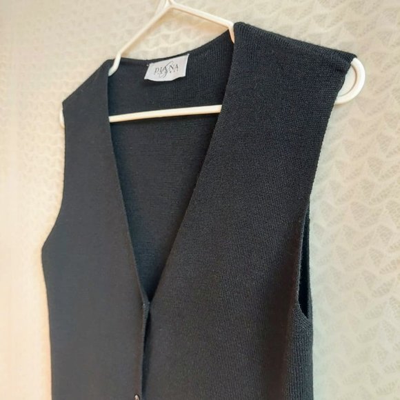 Diana Gallesi black sleeveless vest - Picture 10 of 16